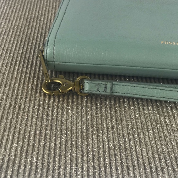 Fossil: Womens Full Zip Mint Green Wallet - Picture 4 of 11